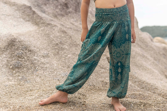 green kids pants with two pockets